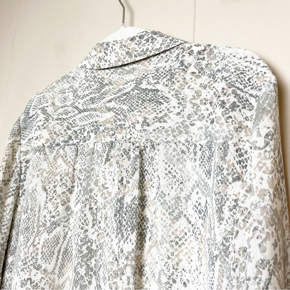 Chico’s Python Print Shirt 2 Large Gray Neutral B… - image 6
